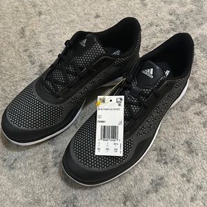 Adidas Women’s spikeless golf shoe New with tags size 8 1/2